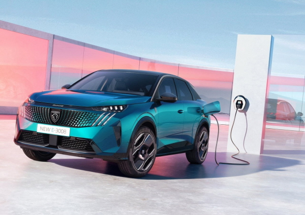 푸조 3008 스마트 하이브리드. 사진=푸조