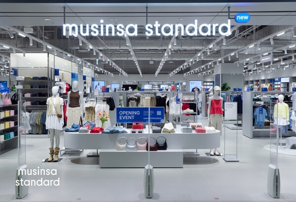 지난 17일 오픈한 무신사 스탠다드 더리버몰 강동점 매장. 사진=무신사 제공