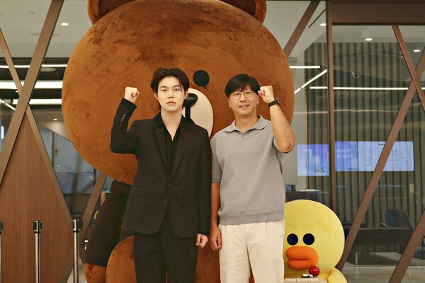 좌측부터  루민(LUMIN) NOMORE 대표, 조동현 라인게임즈 공동대표