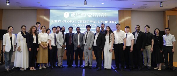 엘앤케이바이오메드 ICWSO_참가자 기념촬영.(사진=엘앤케이바이오메드)