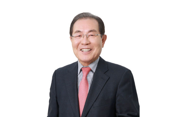 윤동한 회장이 콜마홀딩스를 상대로 검사인 선임 신청을 제기했다. 사진=한국콜마 제공