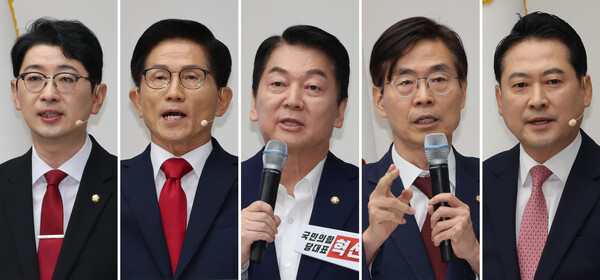 국민의힘이 8·22 전당대회를 앞두고 지난 5일부터 대표 예비경선(컷오프) 절차에 돌입했다. 국민의힘 예비경선에는 (왼쪽부터) 주진우 의원, 김문수 전 고용노동부 장관 , 안철수 의원, 조경태 의원, 장동혁 의원 등이 후보로 등록했다. 이들 중 오는 7일  컷오프 통과자 4인이 가려진다. 사진=연합뉴스   