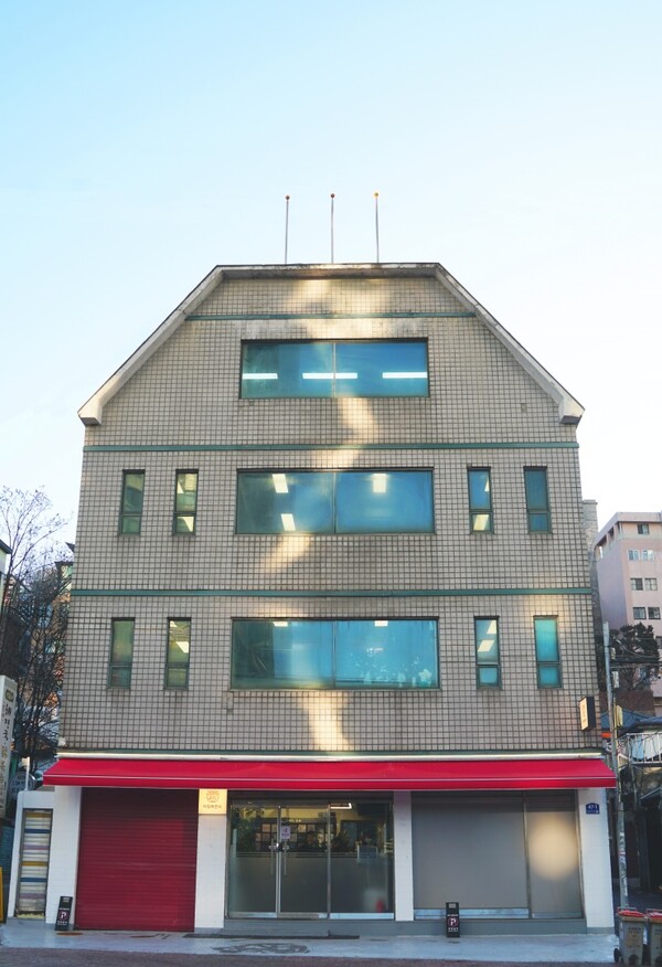 서울역 무료급식소 아침애만나 외경. 사진=이랜드 제공