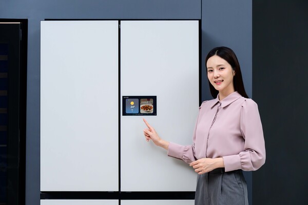 삼성전자가 고객이 보유한 가전제품의 상태를 AI로 분석해 진단하는 '가전 제품 원격진단' 서비스를 글로벌 120여 개 국가로 확대한다. 사진=삼성전자 제공