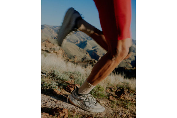 킨이 2년간의 연구 끝에 완성한 트레일러닝화 '시크(Seek)'를 출시한다. 사진=LF 제공