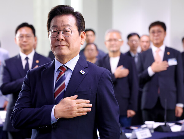 이재명 대통령이 8일 서울 중구 서울스퀘어에서 열린 국가인공지능(AI) 전략위원회 출범식에 참석했다. 이 대통령은 이 자리에서 위원회 활동의 4대 원칙을 제시했다. 사진=연합뉴스