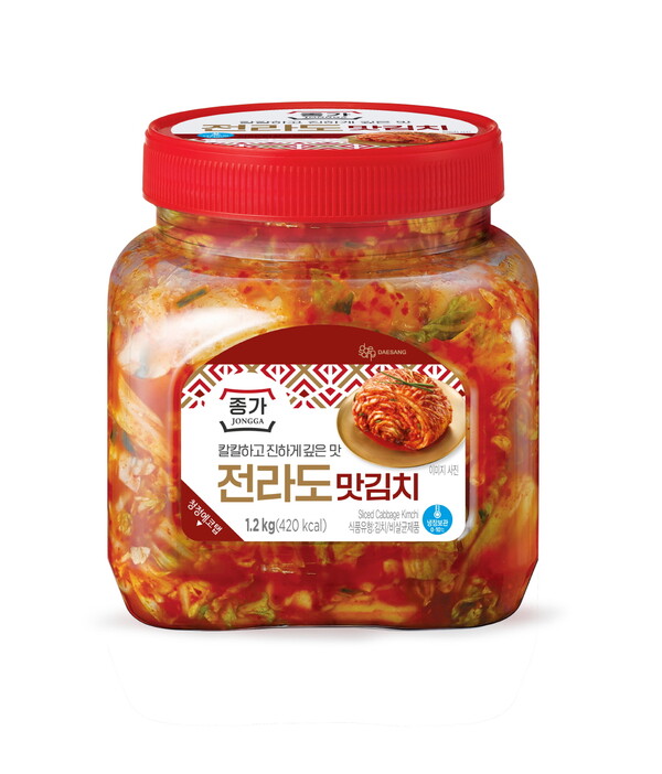 대상의 김치 브랜드 종가가 칼칼하고 진한 맛의 정통 전라도 포기김치를 한 입 크기로 썰어 담은 ‘전라도 맛김치’를 새롭게 선보인다. 사진=대상