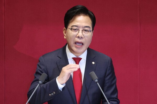 송언석 국민의힘 원내대표가 10일 국회에서 열린 본회의에서 교섭단체 대표 연설에서 발언하고 있다. 사진=연합뉴스 