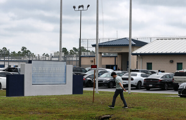 미국 이민세관단속국 구금시설. 사진=연합뉴스