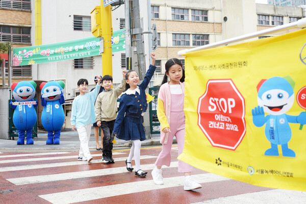 메르세데스-벤츠 사회공헌위원회가 행정안전부와 함께 ‘아이먼저’ 어린이 교통안전 라디오 캠페인 전개한다. 사진=메르세데스-벤츠 사회공헌위원회