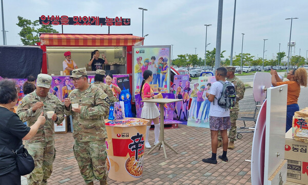 농심 캠프 험프리스 신라면 푸드트럭 행사 현장 사진. 사진=농심