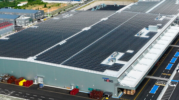 현대모비스 영남물류센터에 설치된 태양광 발전설비. 사진=현대모비스 제공