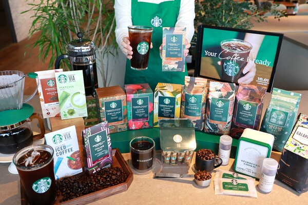 스타벅스가 10월1일 세계 커피의 날을 기념해 전국 스타벅스 매장과 스타벅스 애플리케이션(앱) 온라인 스토어에서 풍성한 혜택을 제공하는 고객 감사 이벤트를 전개한다. 사진=스타벅스 코리아