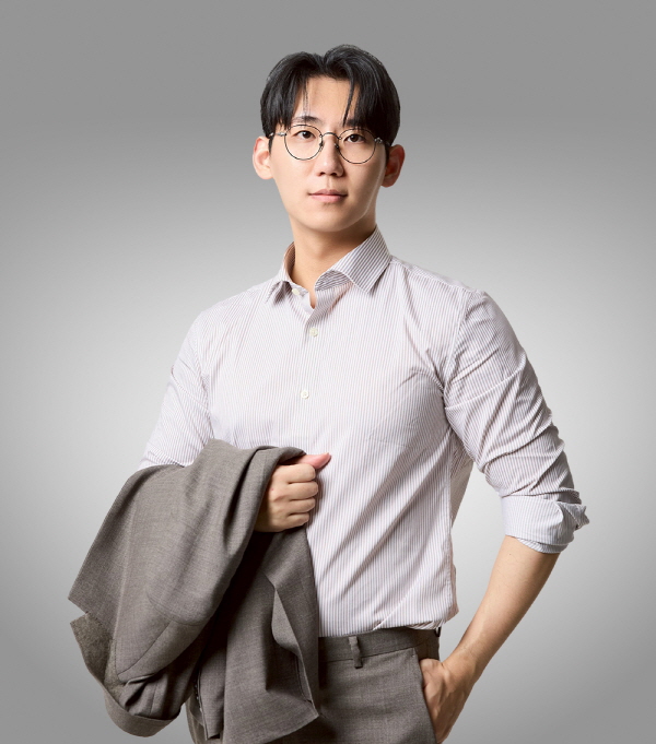 어스얼라이언스 소속 테크 전문 유튜버 ‘월텍남’. 사진=어스얼라이언스