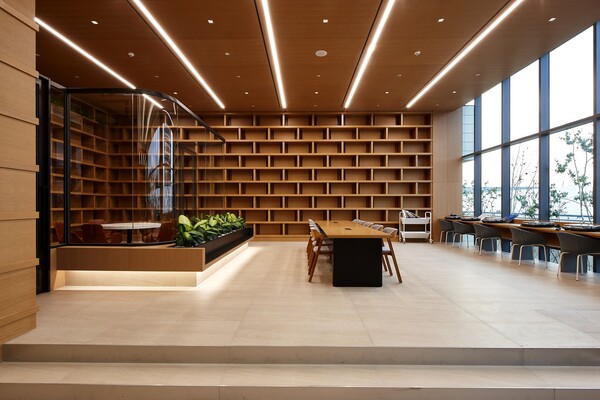 현대모비스 의왕연구소 1층 전경. 사진=현대엔지니어링