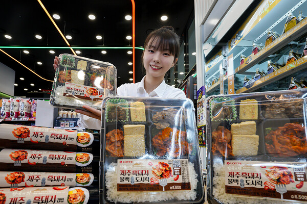 제주흑돼지 간편식 2종. 사진=세븐일레븐 제공