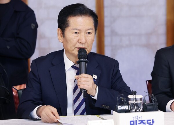 정 대표가 전날 서울 종로구 총리공관에서 열린 고위당정협의회에서 발언 중이다. 사진=연합뉴스 