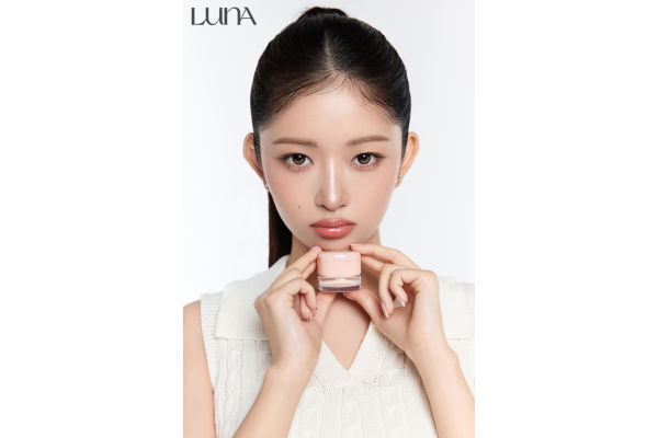 루나 아티스트 믹싱 컨실러 모델컷. 사진=애경산업 제공