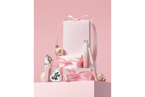 아떼 ‘어센틱 립 글로이 밤’ 홀리데이 한정판. 사진=LF 제공