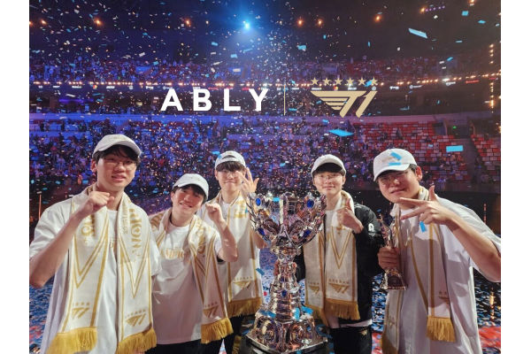 에이블리가 e스포츠 구단 ‘T1’의 ‘리드 파트너’로 공식 스폰서십 계약을 체결했다. 사진=에이블리 제공