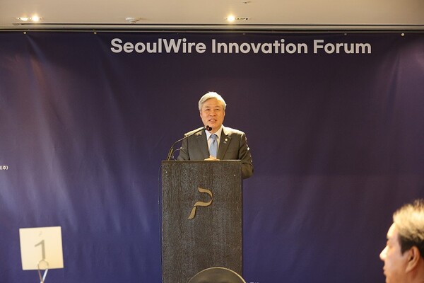 서왕진 조국혁신당 원내대표가 14일 오전 서울 더 플라자 호텔에서 열린 제6회 서울와이어 혁신포럼(SWIF)에 참석해 축사하고 있다 사진=김민수 기자