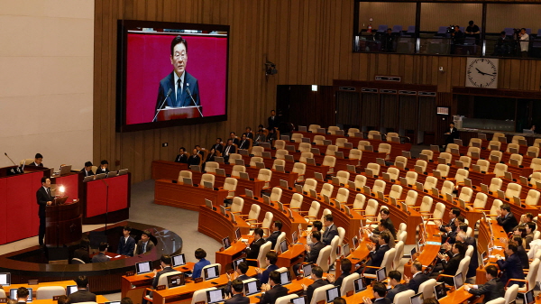 이재명 대통령이 지난 4일 서울 여의도 국회 본회의장에서 내년도 정부 예산안에 대한 시정연설을 하고 있다. 사진=연합뉴스