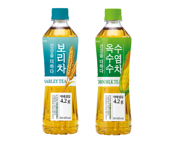 롯데칠성음료가 식이섬유를 함유한 차 음료 ‘더하다 보리차, 옥수수수염차’ 2종에 대해 패키지를 리뉴얼 한다. 사진=롯데칠성음료