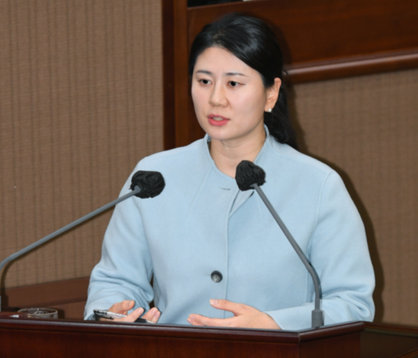 박수빈 서울시의원이 지난 18일 열린 본회의 시정질문에서 세운4구역 재개발을 둘러싼 오세훈 서울시장의 ‘20년 고집’에 대해 비판의 목소리를 냈다. 사진=서울시의회 