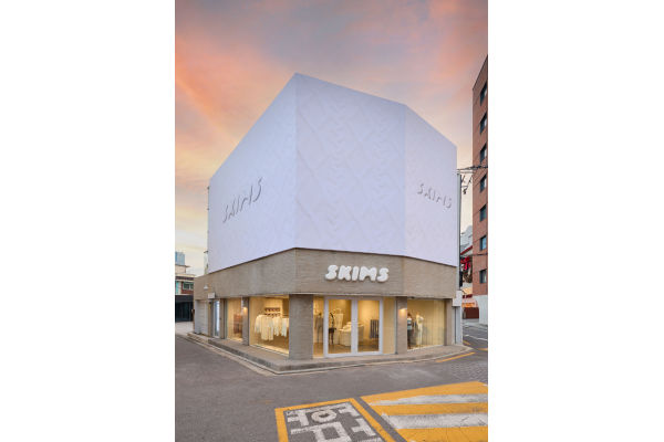 한섬 스킴스 팝업스토어 전경. 사진=현대백화점그룹 제공