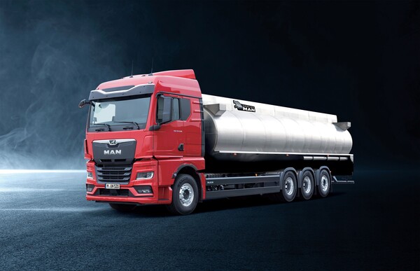 뉴 MAN TGX 4800. 사진=만트럭버스코리아 제공