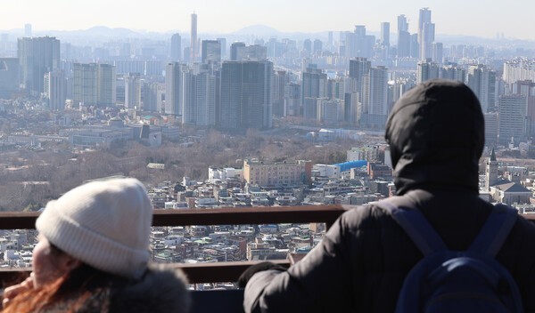 ** 내집마련 로또 청약! 💰 이번 주 놓치지 말아야 할 '초품아·역세권·줍줍' 기회는?

**