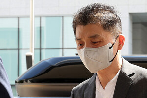 [CEO투데이] 관례 웃도는 징역 15년 구형...카카오의 리스크가 된 김범수 - 뉴스 썸네일 이미지