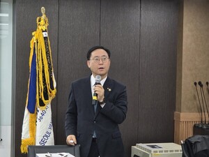 김대종 세종대 교수, '내년 경제 전망과 로타리 봉사 활동 가치' 특강 - 뉴스 썸네일 이미지